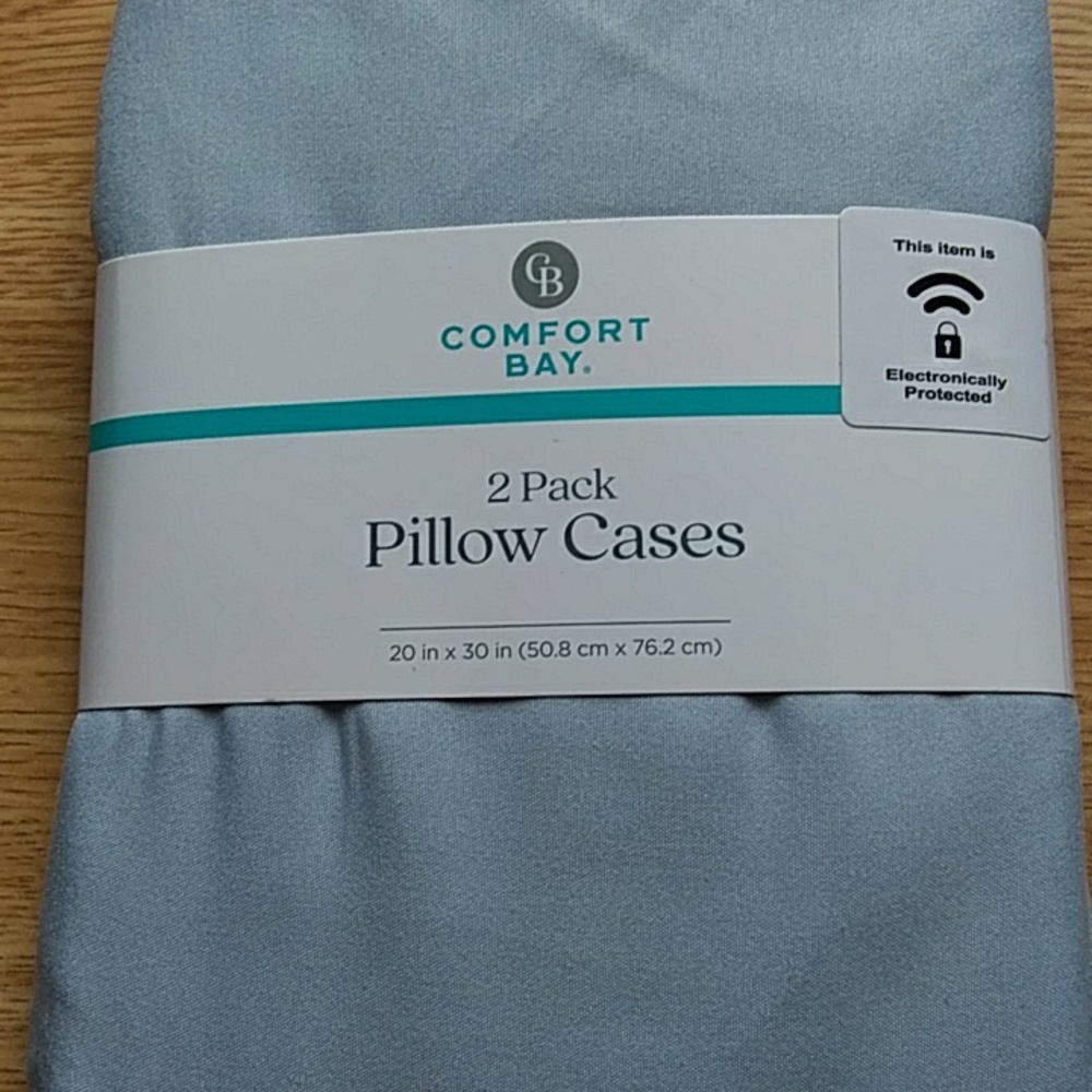 Brand New 2pk COMFORT BAY Pillow Cases